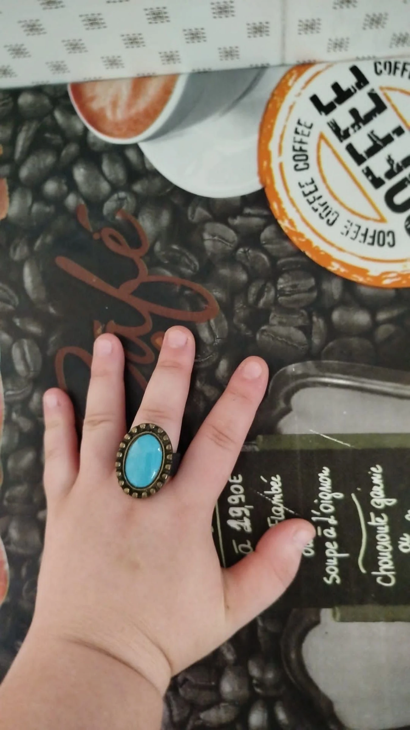 Espectacular anillo 
